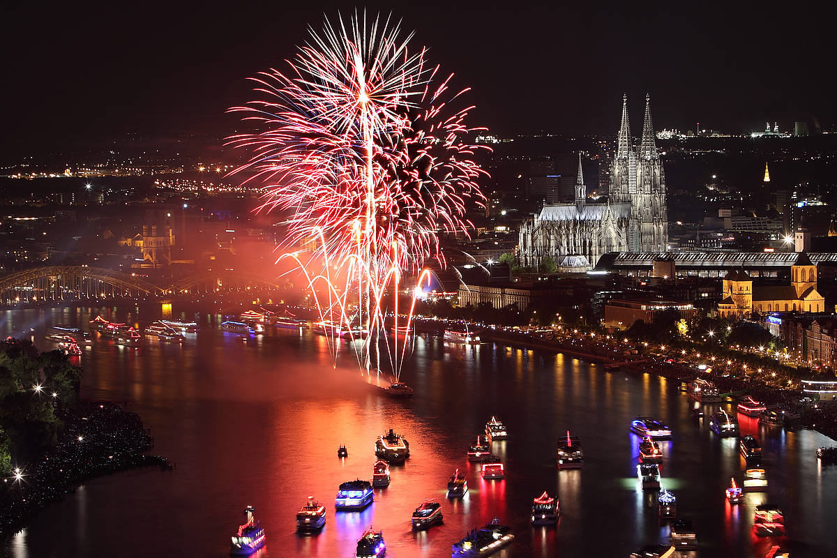 Rhein in Flammen, Kölner Lichter, Feuerwerk, Eventschiff Bonn, Eventschiff Königswinter, Event Location Bonn, Bonner Personenschifffahrt